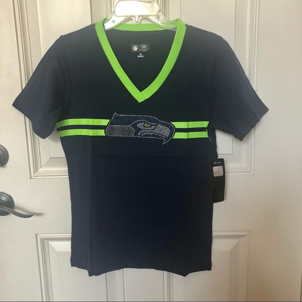 NFL Ladies Seahawks Tshirt Athletic Medium